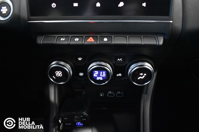 CAPTUR E-TECH HYBRID